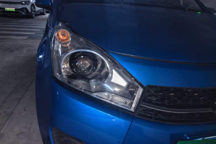 Used Suzuki Alto 2013 1.0L Automatic Luxury Model Right Front Headlight