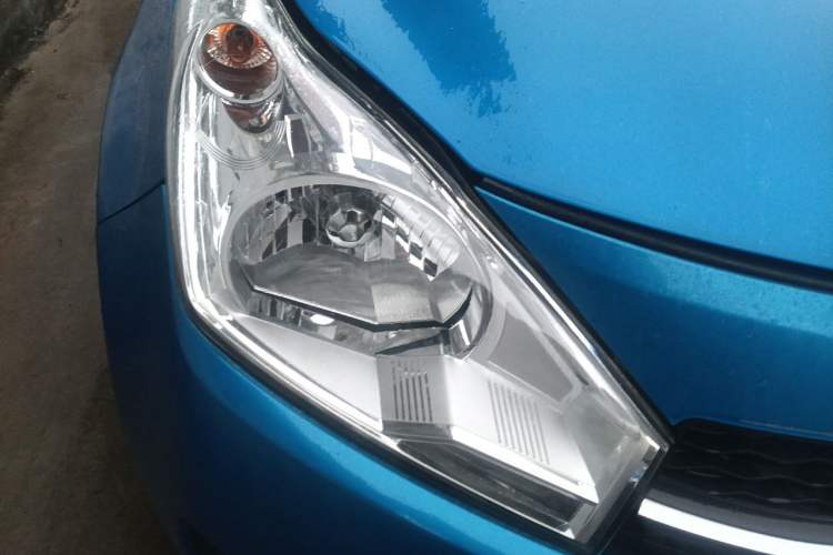 Used Suzuki Alto 2013 1.0L Automatic Luxury Model Right Front Headlight