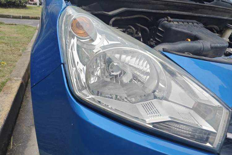 Used Suzuki Alto 2013 1.0L Manual Luxury Model Right Front Headlight
