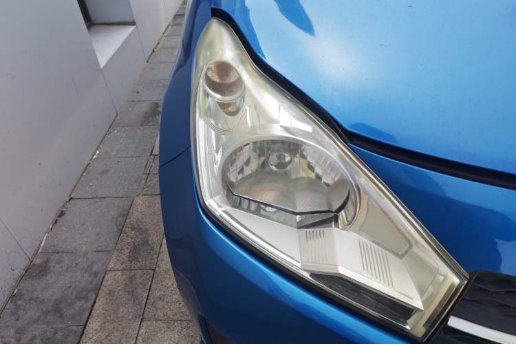 Used Suzuki Alto 2013 1.0L Manual Luxury Model Right Front Headlight