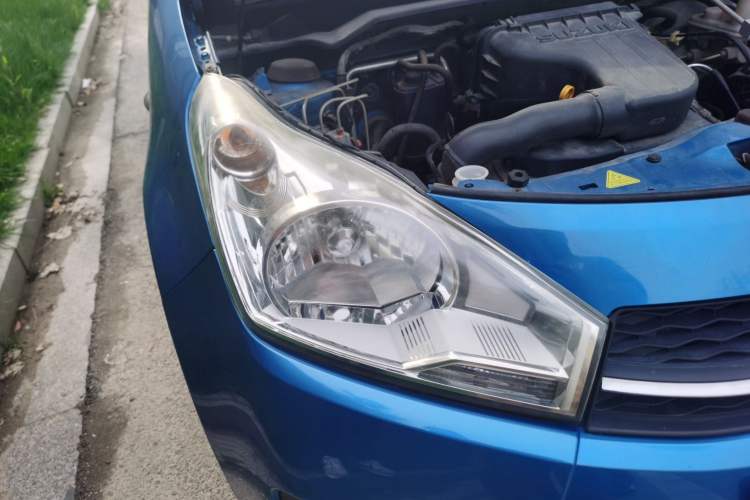 Used Suzuki Alto 2013 1.0L Automatic Luxury Model Right Front Headlight