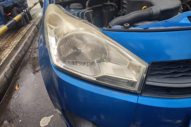 Used Suzuki Alto 2013 1.0L Manual Utility Model Right Front Headlight