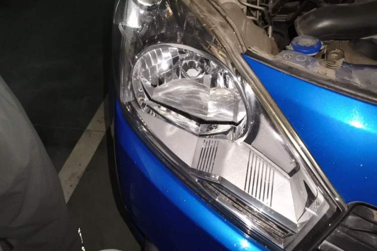 Used Suzuki Alto 2013 1.0L Automatic Luxury Model Right Front Headlight