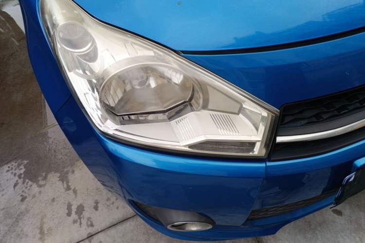 Used Suzuki Alto 2013 1.0L Automatic Luxury Model Right Front Headlight