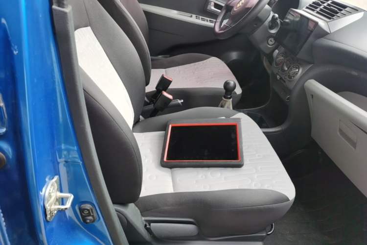 Used Suzuki Alto 2013 Revised Version 1.0L Manual Comfort Edition Right Front Seat
