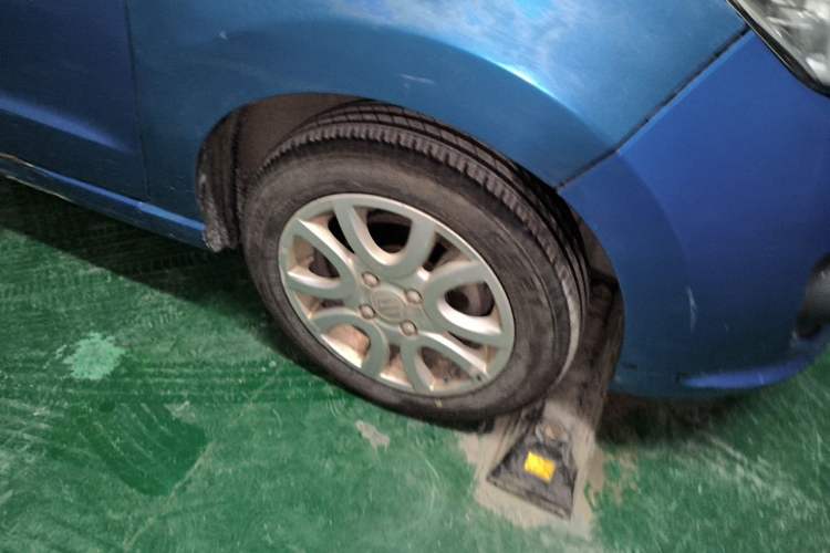 Used Suzuki Alto 2013 Revised Version 1.0L Manual Comfort Edition Right Front Wheel Hub