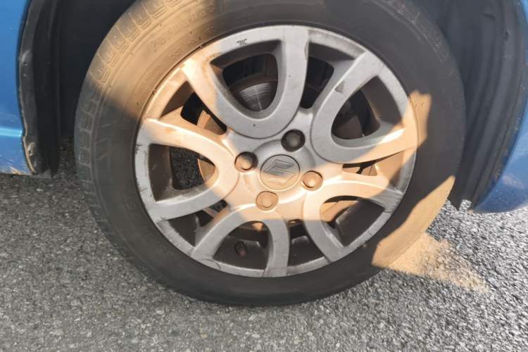 Used Suzuki Alto 2013 1.0L Manual Luxury Model Right Front Wheel Hub