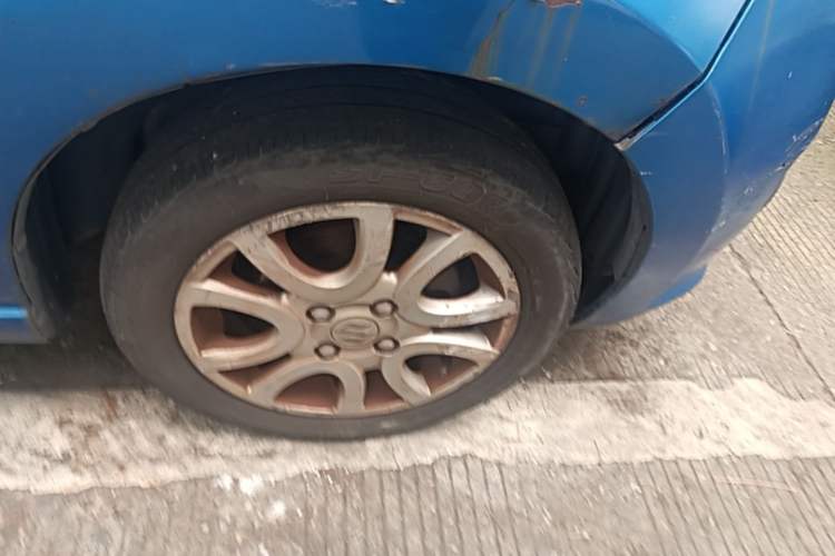 Used Suzuki Alto 2013 1.0L Automatic Luxury Model Right Front Wheel Hub