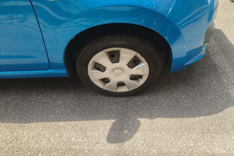 Used Suzuki Alto 2013 Revised Version 1.0L Manual Comfort Edition Right Front Wheel Hub