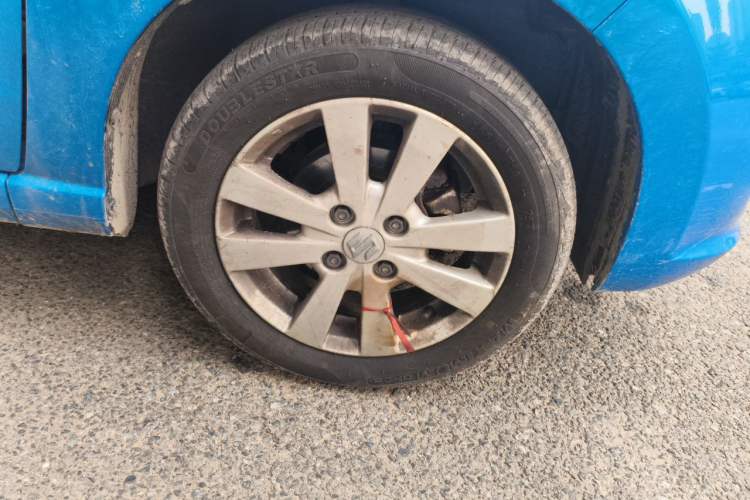 Used Suzuki Alto 2013 Revised Version 1.0L Manual Comfort Edition Right Front Wheel Hub
