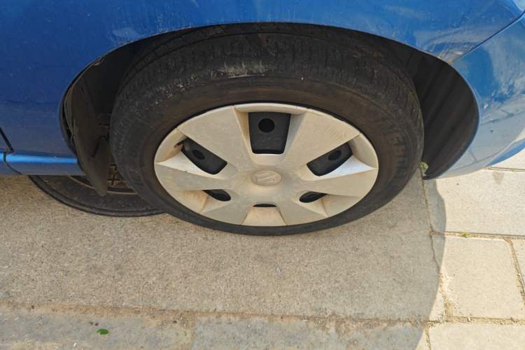 Used Suzuki Alto 2013 Revised Version 1.0L Manual Comfort Edition Right Front Wheel Hub