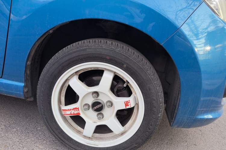 Used Suzuki Alto 2013 Revised Version 1.0L Manual Comfort Edition Right Front Wheel Hub