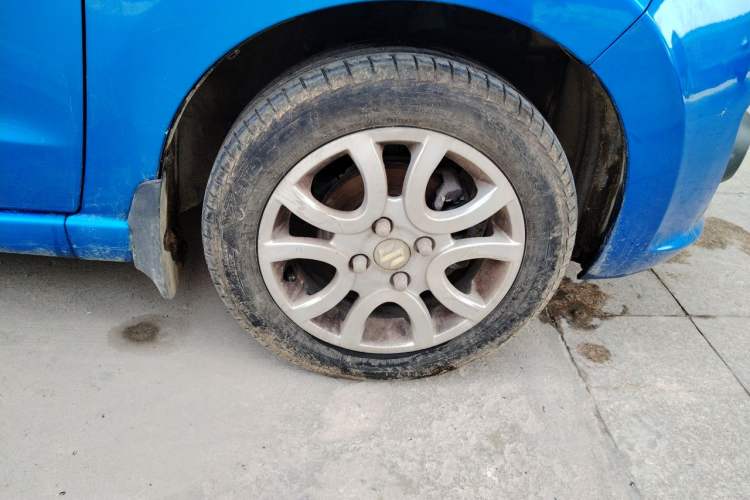 Used Suzuki Alto 2013 1.0L Manual Comfort Version Right Front Wheel Hub