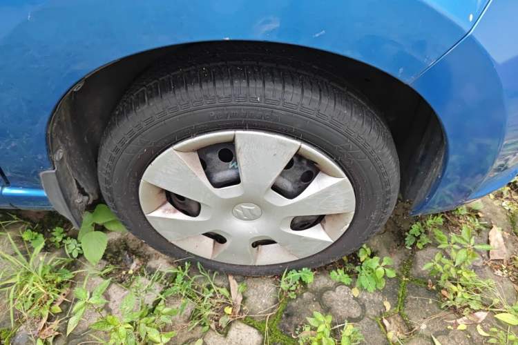 Used Suzuki Alto 2013 Revised Version 1.0L Manual Comfort Edition Right Front Wheel Hub