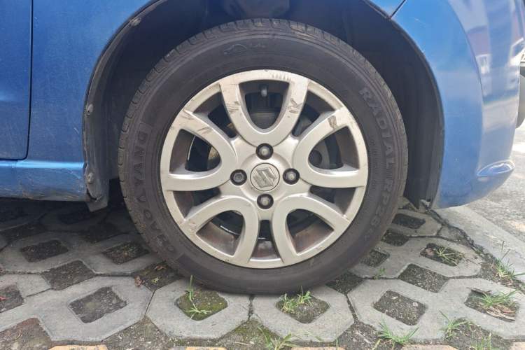Used Suzuki Alto 2013 1.0L Manual Cool Edition Right Front Wheel Hub