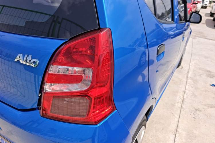 Used Suzuki Alto 2013 Revised Version 1.0L Manual Comfort Edition Right Rear Taillight