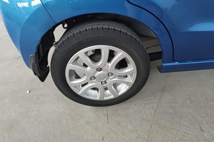Used Suzuki Alto 2013 1.0L Automatic Luxury Model Right Rear Wheel Hub