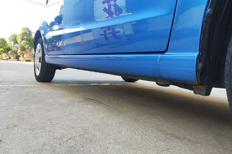Used Suzuki Alto 2013 Revised Version 1.0L Manual Comfort Edition Right Side Sill