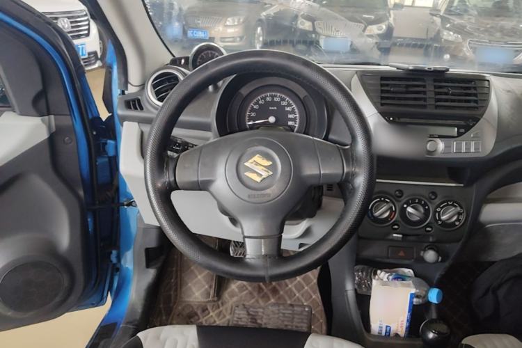 Used Suzuki Alto 2013 1.0L Manual Luxury Model Steering Wheel