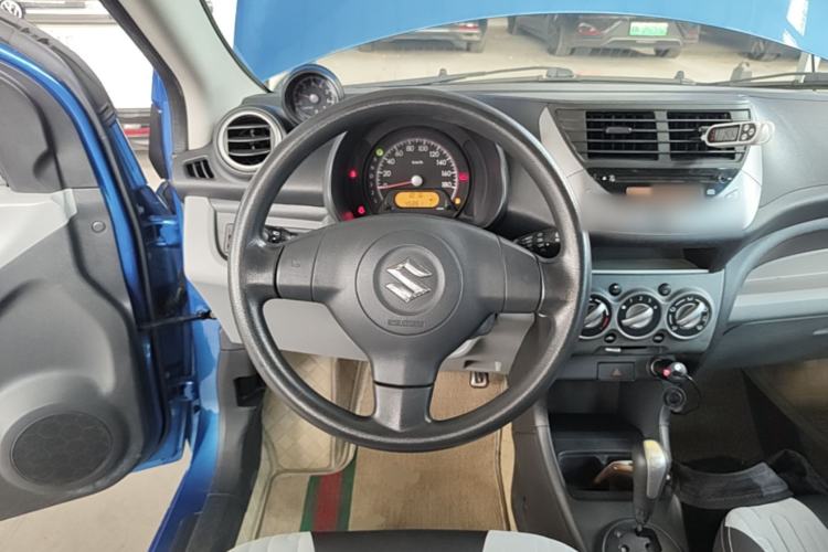 Used Suzuki Alto 2013 1.0L Automatic Luxury Model Steering Wheel