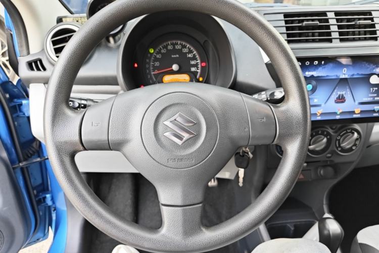 Used Suzuki Alto 2013 1.0L Automatic Luxury Model Steering Wheel
