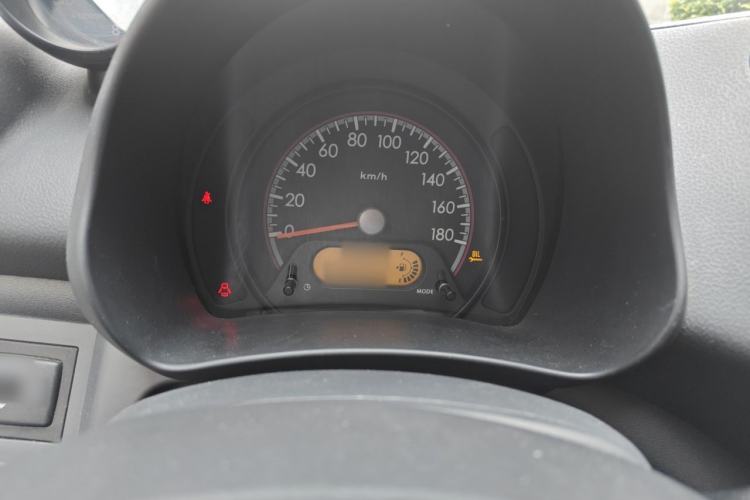 Used Suzuki Alto 2013 1.0L Manual Luxury Model Steering Wheel