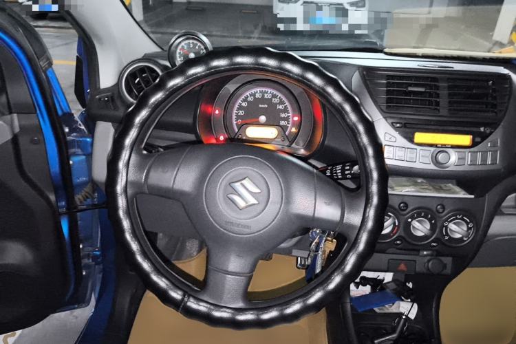 Used Suzuki Alto 2013 1.0L Manual Luxury Model Steering Wheel