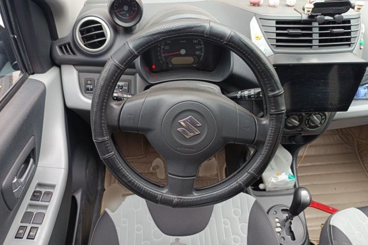 Used Suzuki Alto 2013 1.0L Automatic Luxury Model Steering Wheel
