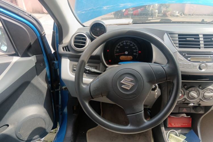 Used Suzuki Alto 2013 1.0L Manual Luxury Model Steering Wheel