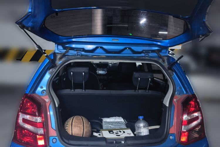 Used Suzuki Alto 2013 1.0L Automatic Luxury Model Trunk