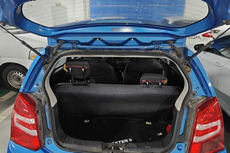 Used Suzuki Alto 2013 1.0L Manual Luxury Model Trunk