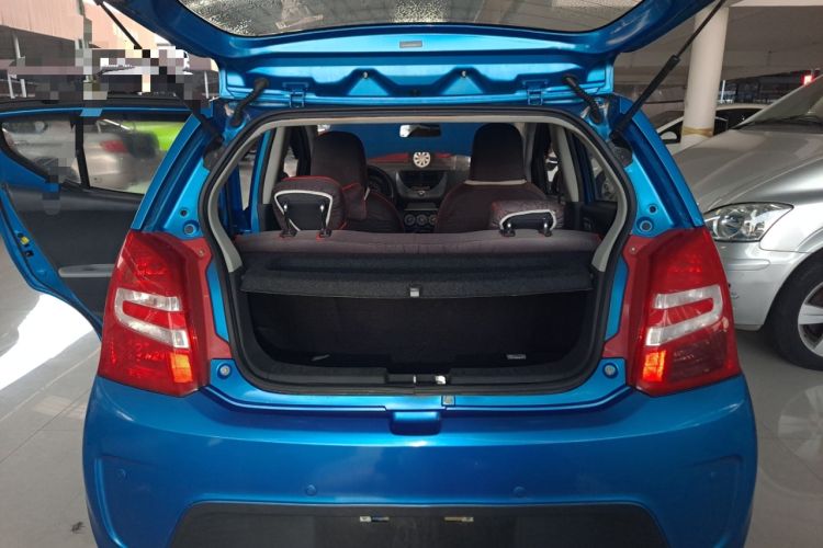 Used Suzuki Alto 2013 1.0L Automatic Luxury Model Trunk