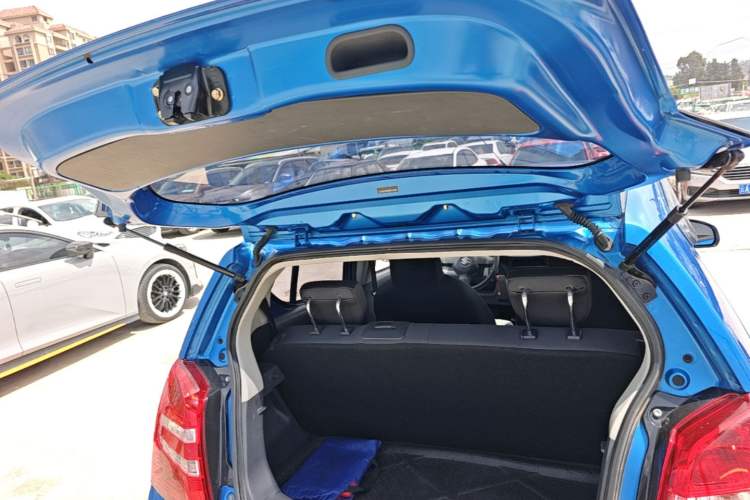 Used Suzuki Alto 2013 Revised Version 1.0L Manual Comfort Edition Trunk