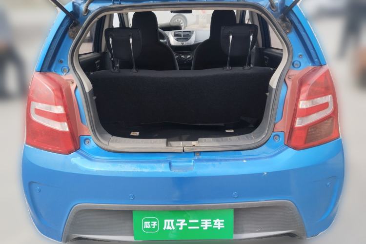 Used Suzuki Alto 2013 1.0L Manual Luxury Model Trunk