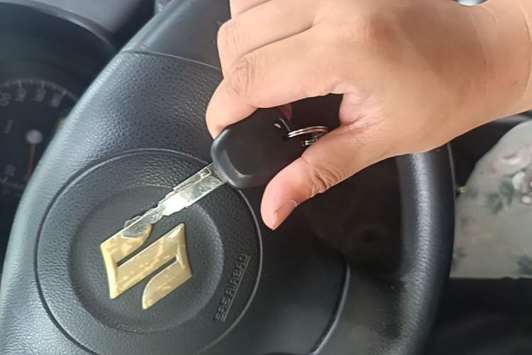 Used Suzuki Alto 2013 1.0L Automatic Luxury Model Vehicle Key