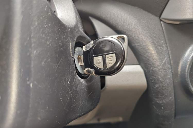 Used Suzuki Alto 2013 1.0L Automatic Luxury Model Vehicle Key