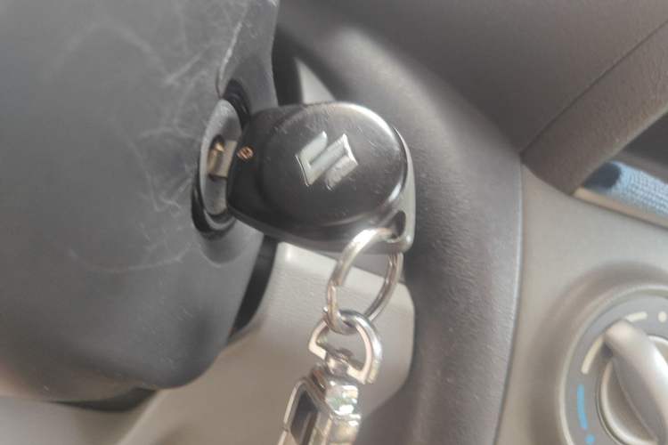 Used Suzuki Alto 2013 1.0L Automatic Luxury Model Vehicle Key