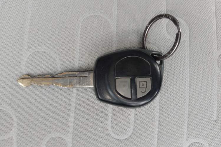 Used Suzuki Alto 2013 1.0L Manual Luxury Model Vehicle Key