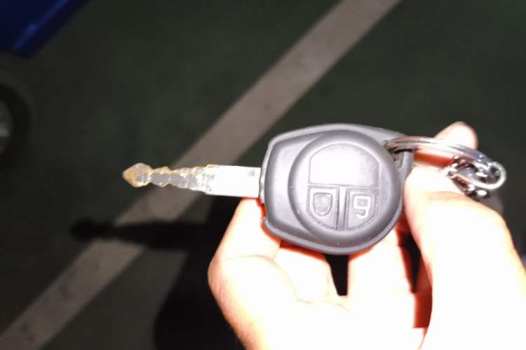 Used Suzuki Alto 2013 1.0L Automatic Luxury Model Vehicle Key