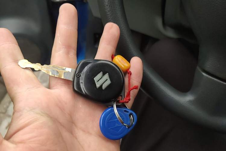 Used Suzuki Alto 2013 1.0L Automatic Luxury Model Vehicle Key