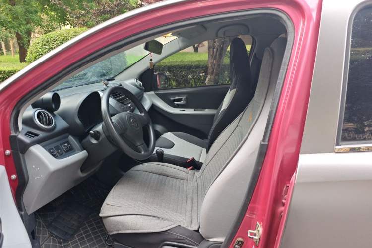 Used Suzuki Alto 2013 1.0L Automatic Luxury Model Left Front Seat