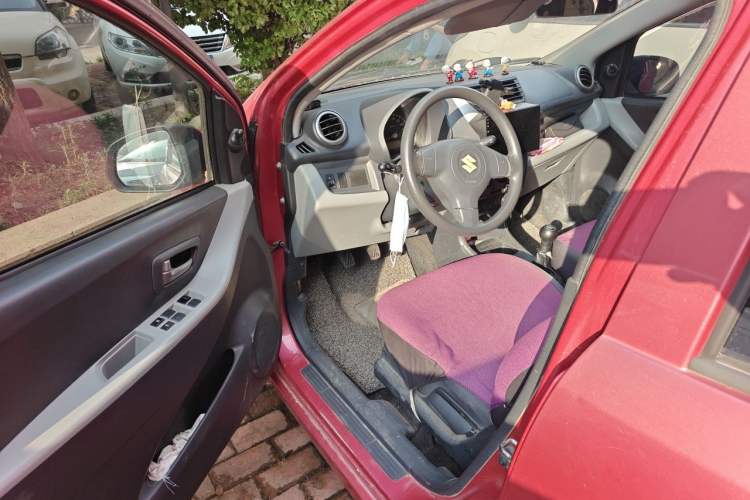 Used Suzuki Alto 2013 Revised Version 1.0L Manual Comfort Edition Driver Seat
