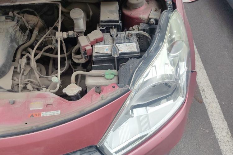 Used Suzuki Alto 2013 1.0L Manual Luxury Model Engine Bay Left