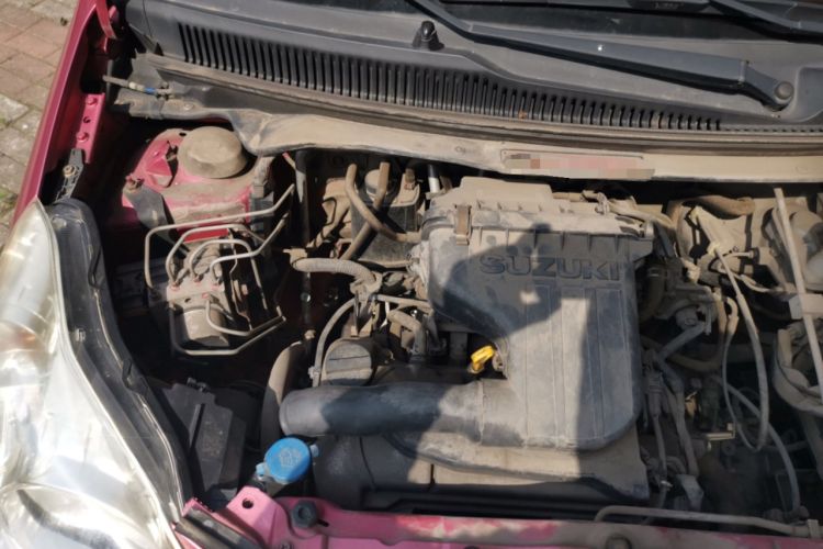 Used Suzuki Alto 2013 1.0L Automatic Luxury Model Engine Bay Right
