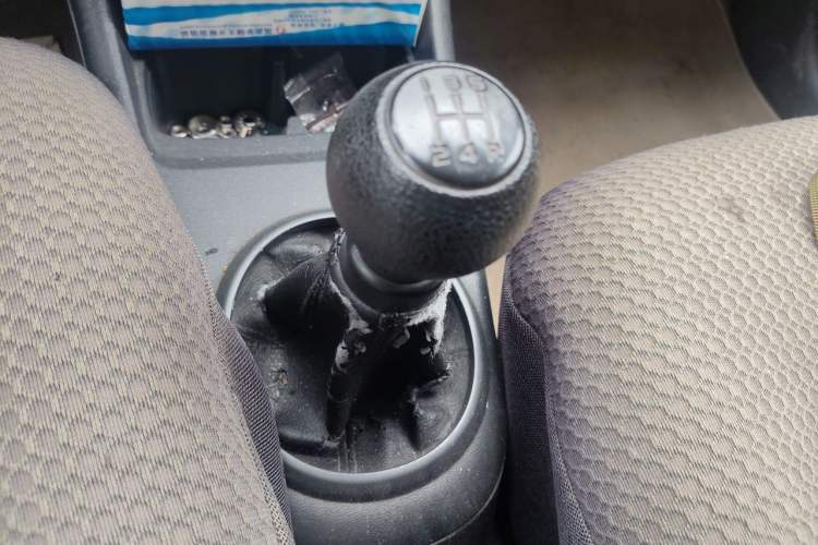 Used Suzuki Alto 2013 1.0L Manual Luxury Model Gear Lever