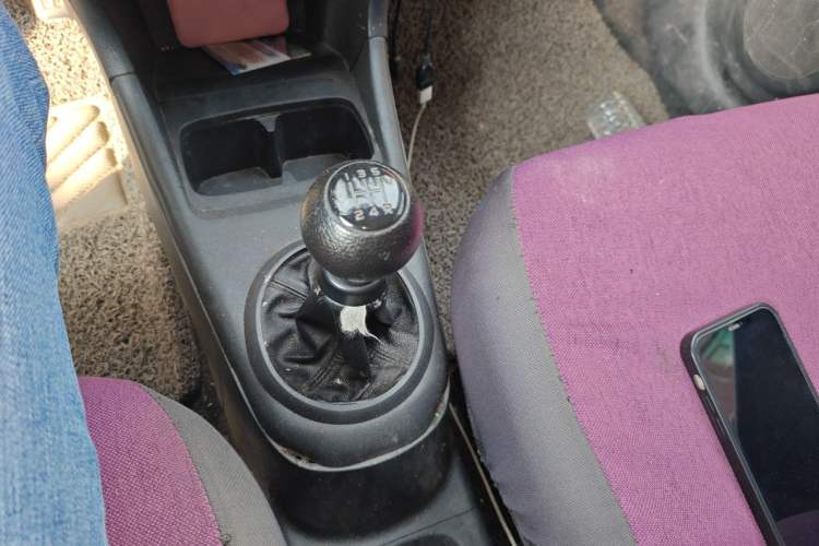 Used Suzuki Alto 2013 Revised Version 1.0L Manual Comfort Edition Gear Lever