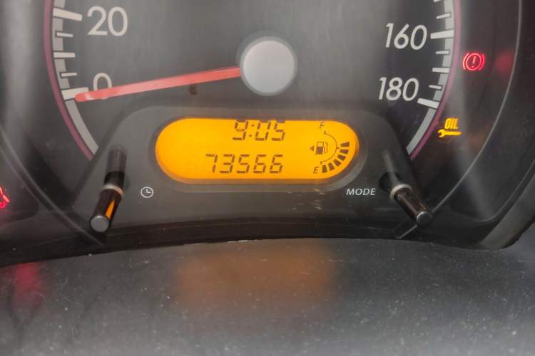 Used Suzuki Alto 2013 1.0L Manual Luxury Model Odometer Close Up