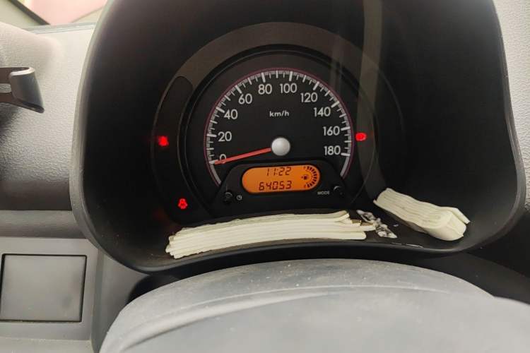 Used Suzuki Alto 2013 1.0L Manual Comfort Version Odometer Close Up