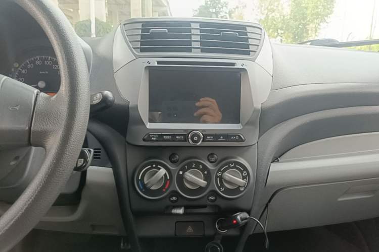Used Suzuki Alto 2013 1.0L Automatic Luxury Model Audio And AC Panel