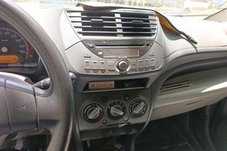 Used Suzuki Alto 2013 1.0L Automatic Luxury Model Audio And AC Panel
